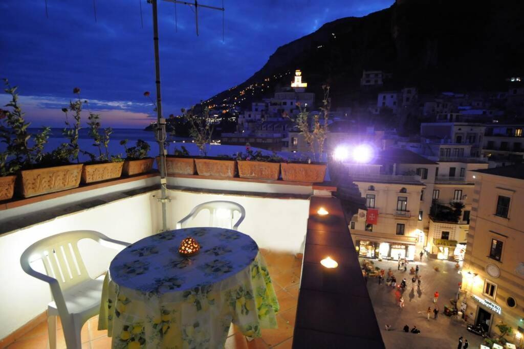 Mamma Rosanna - Apartment In Amalfi With Terrace Exterior photo